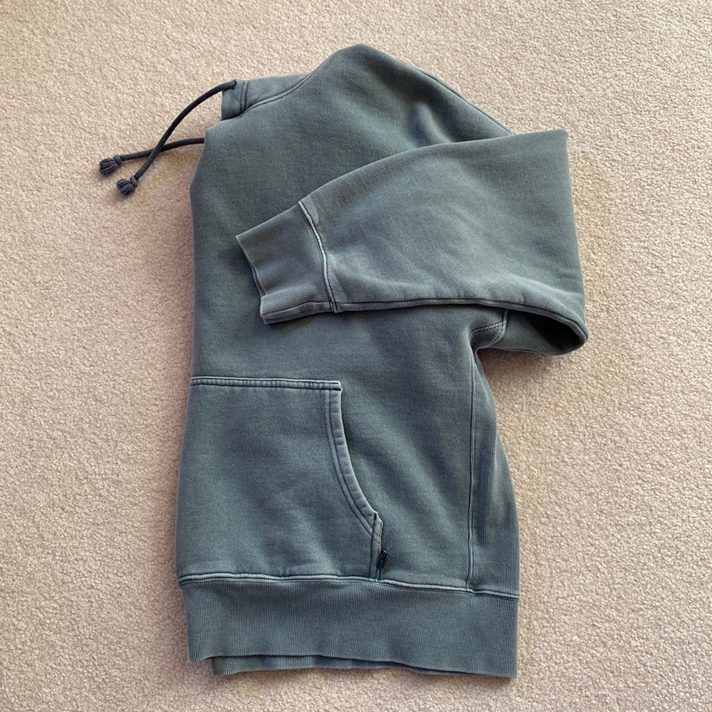 Aritzia boyfriend hoodie